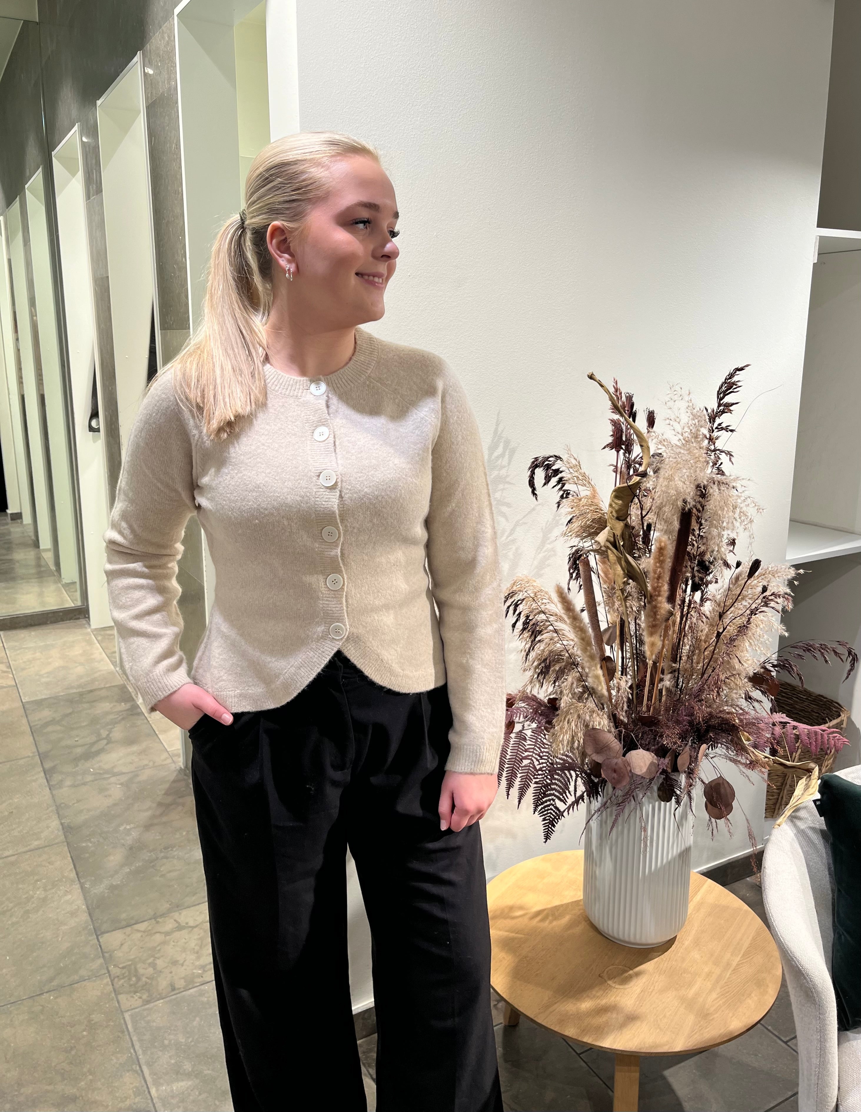 VMWISH Knit Cardigan - Oatmeal