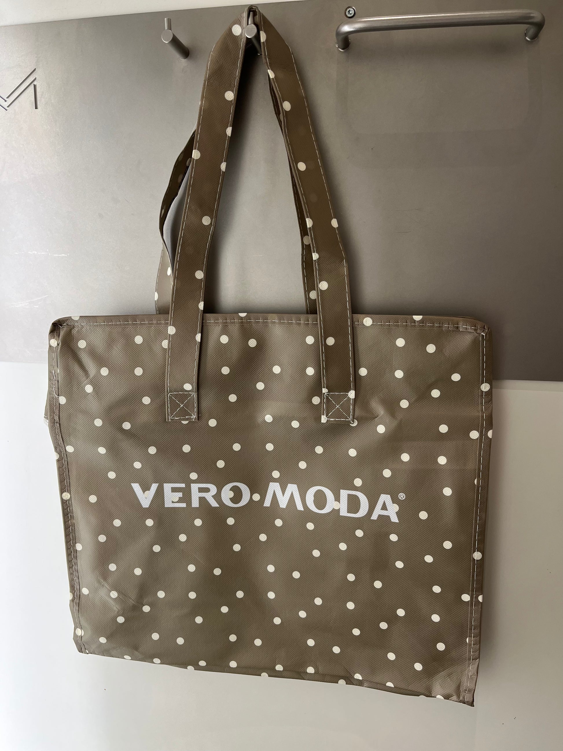 Vero moda shopping bag hot sale